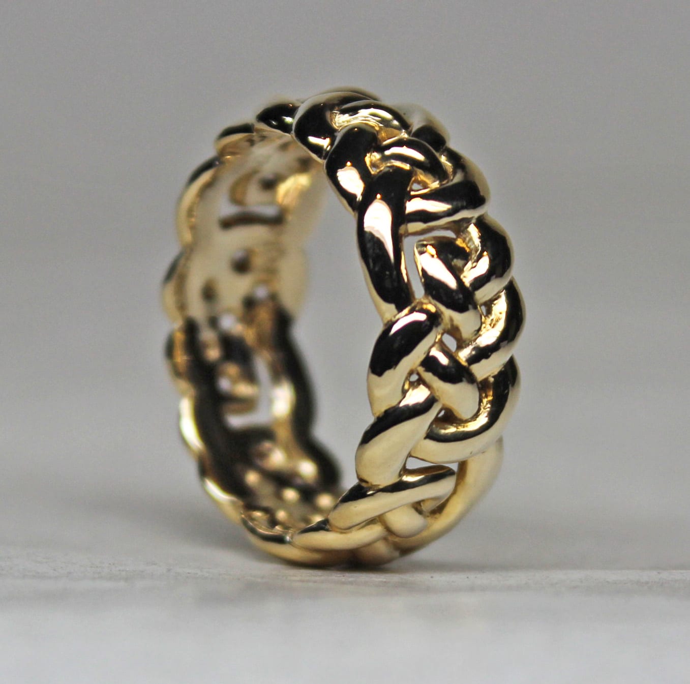 Celtic Heavy Eternity Knot Band in 14K Gold Size 9 3/4