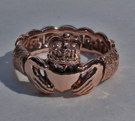 Men's Classic Claddagh Ring In Solid 14k Rose Gold - Walmart.com