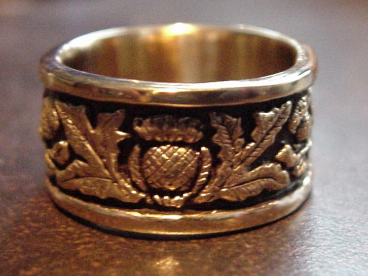 Scottish thistle band in 14K by Suzan Postgate