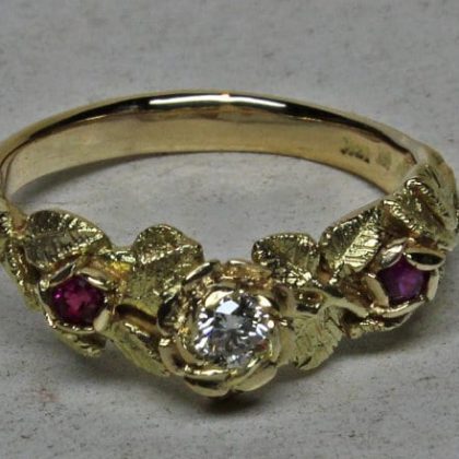 Finely Detailed Ruby Diamond Rose Ring In 18K Gold With Two Natural Rubies And A Diamond, size 6
