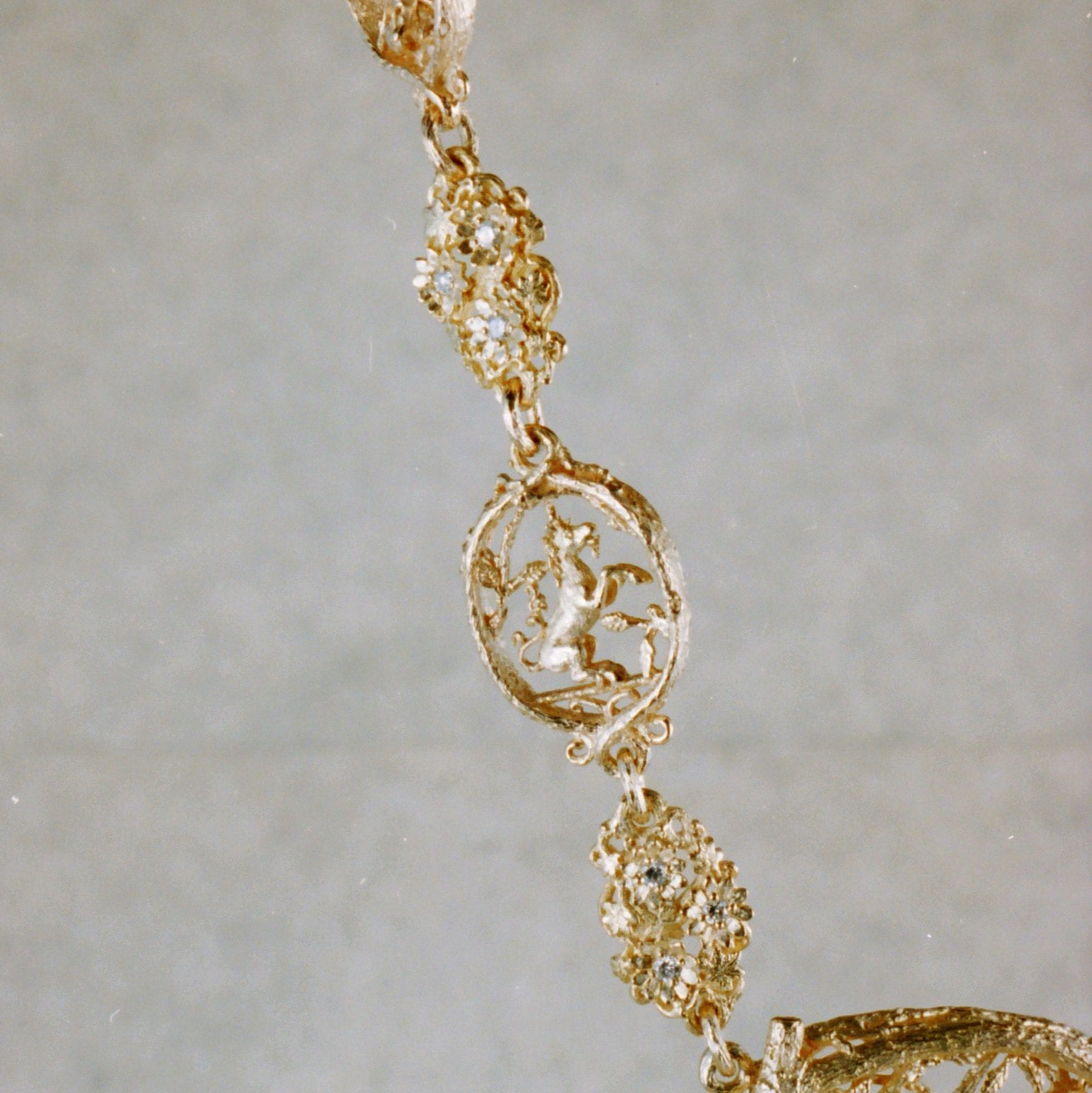 A few links, in this one a Unicorn listens to a maiden's music.