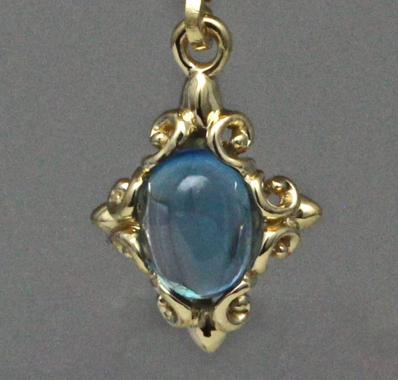 Victorian London deep blue earring in 14K