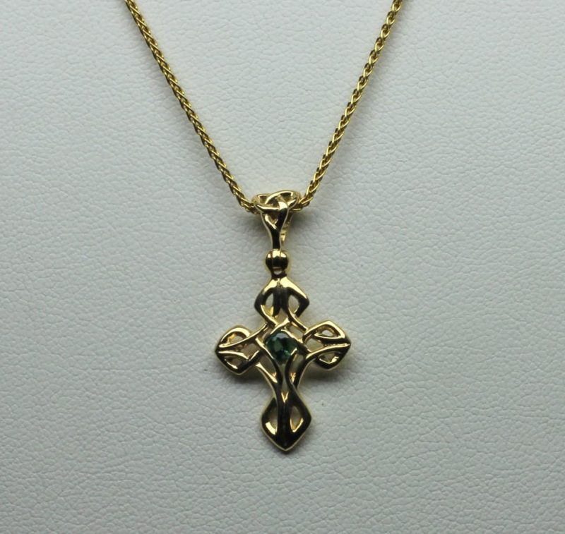 Celtic emerald cross with 3mm emerald