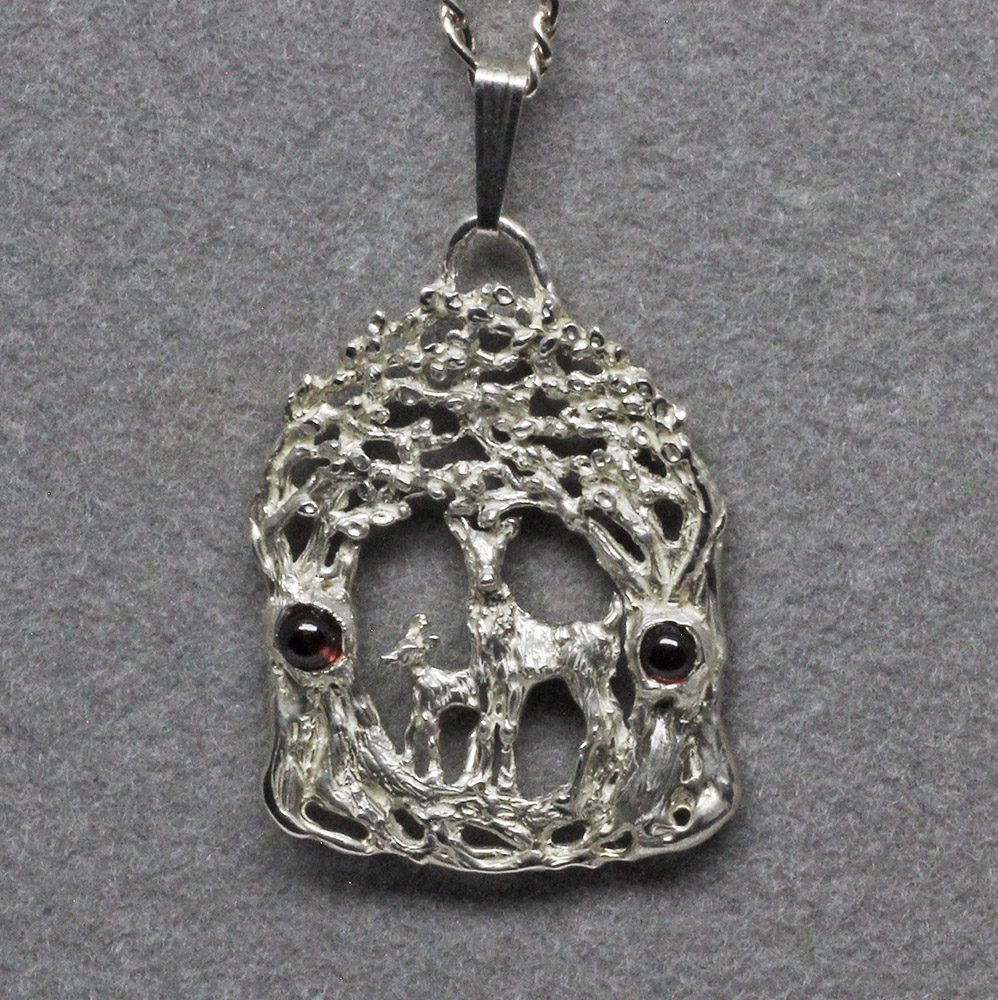 Doe and fawn pendant by Suzan