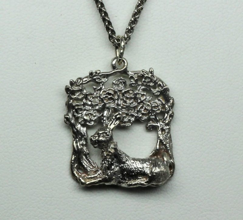 Bunny amid the posies Pendant