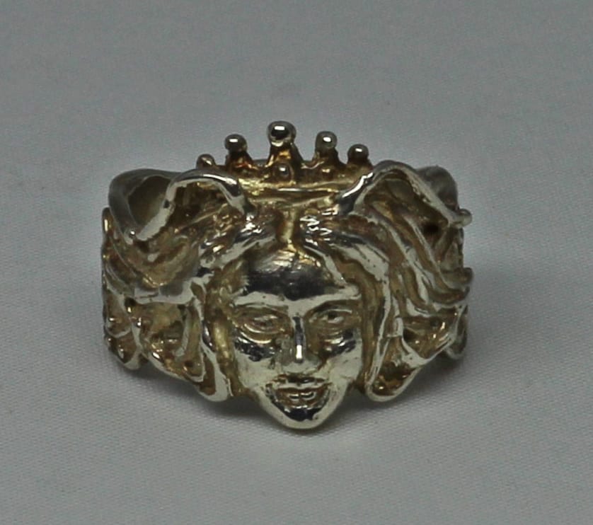 Fairy queen ring in sterling silver by Suzan - Image 4