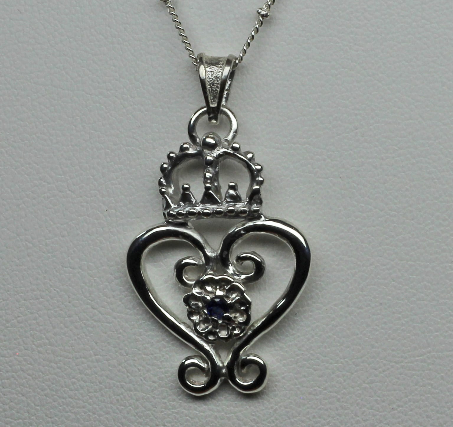 Scottish rose luckenbooth pendant by Suzan - Image 2