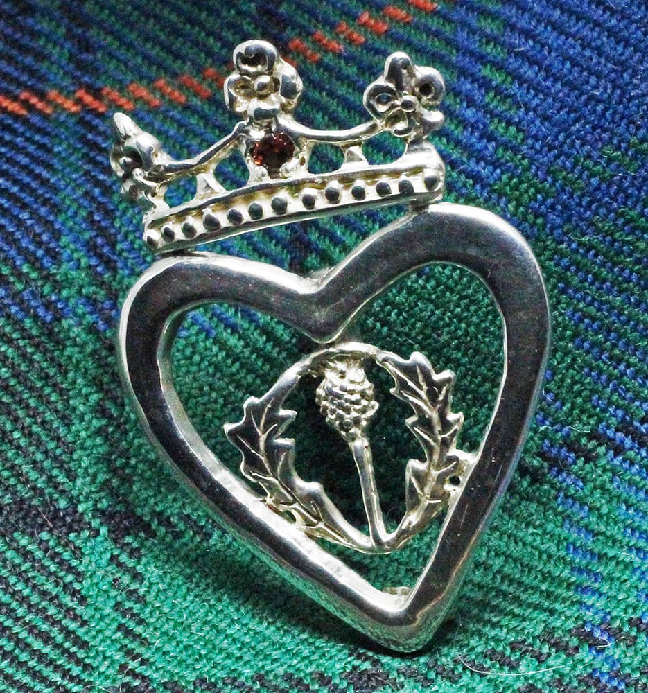 Luckenbooth ruby heart brooch in Sterling silver by Suzan Postgate - Image 3