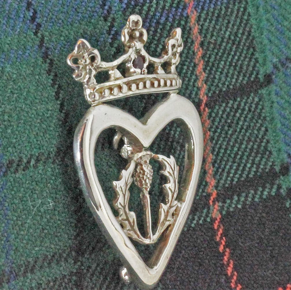 Luckenbooth ruby heart brooch in Sterling silver by Suzan Postgate - Image 4