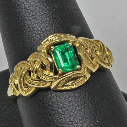 Emerald Celtic Knot Ring in 18K