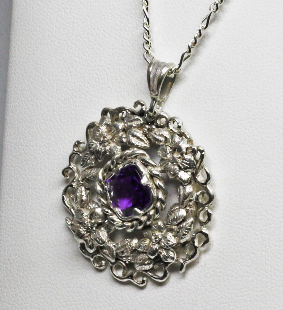 Flower wreath amethyst pendant in sterling silver - Image 3