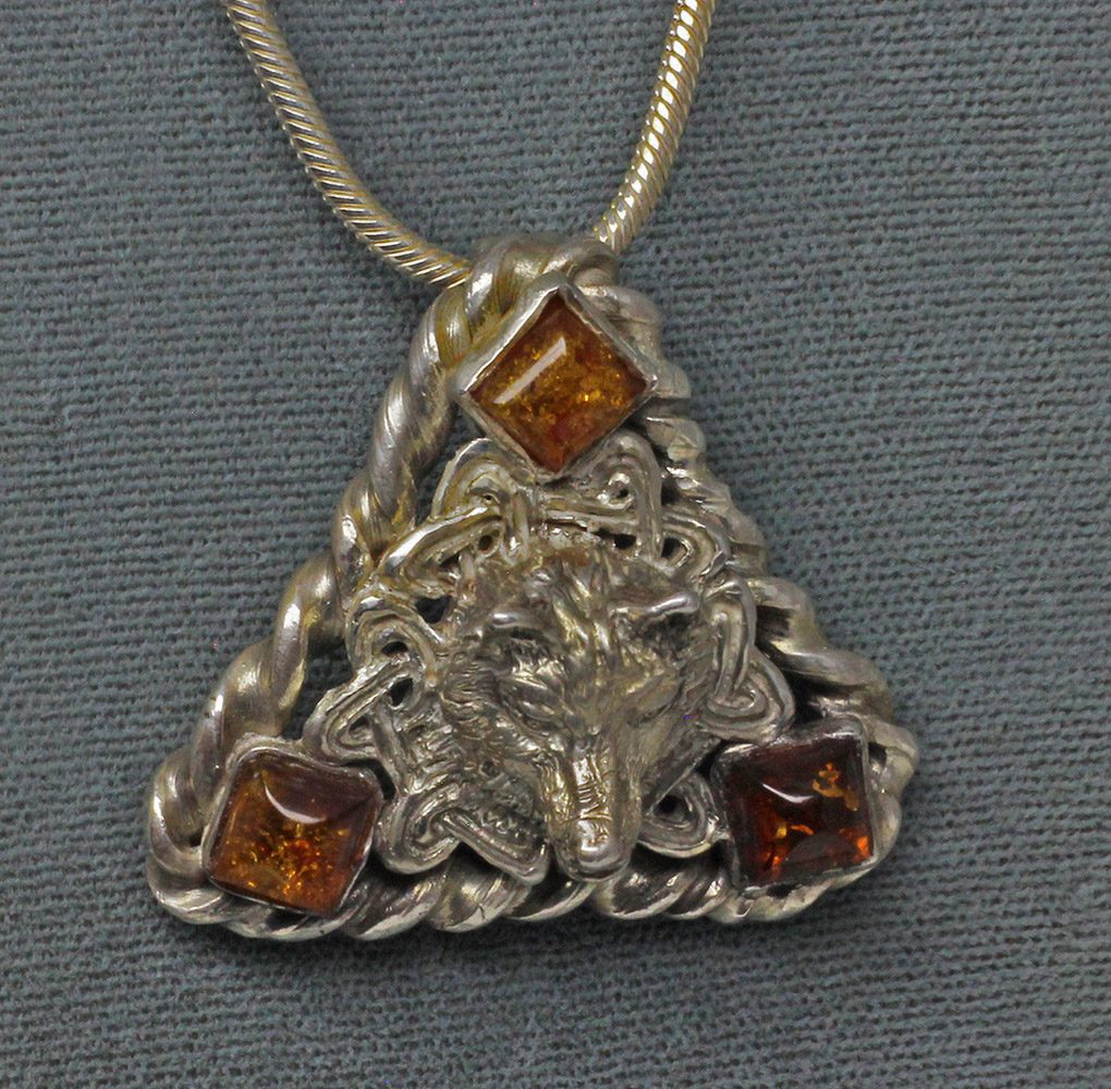 Amber, silver wolf pendant - Image 5