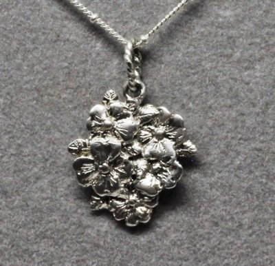 Cluster of flowers pendant