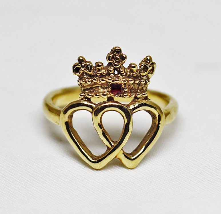 Scottish Luckenbooth 14K ring with natural ruby - Image 3