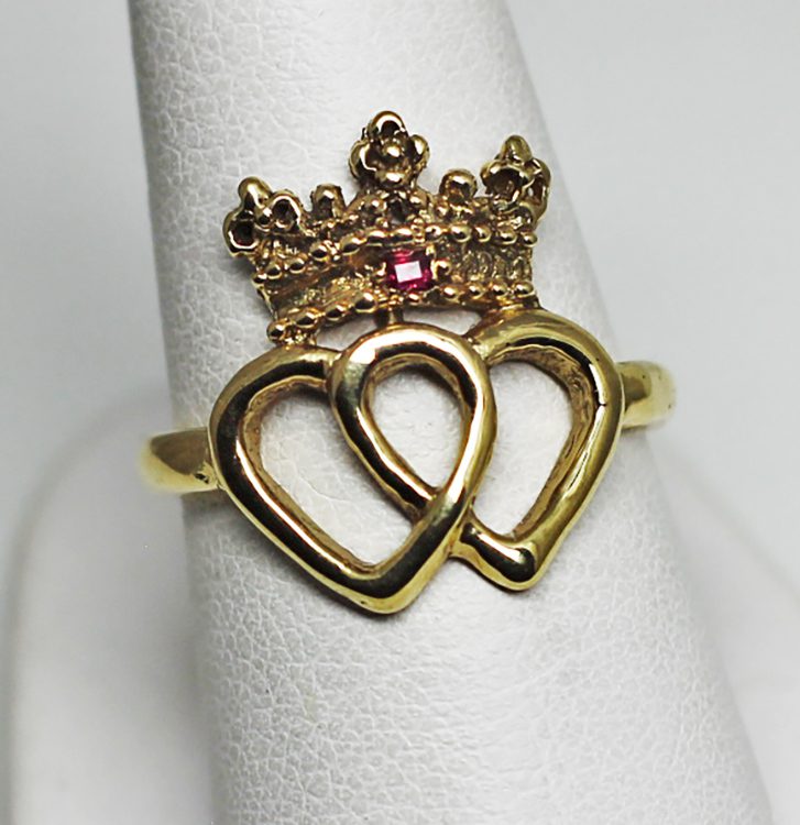 Scottish Luckenbooth 14K ring with natural ruby - Image 5
