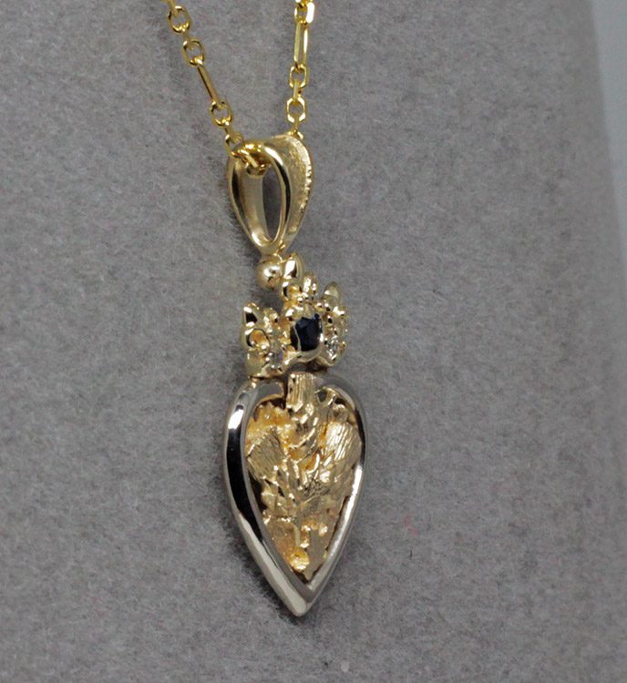 Thistle sapphire Luckenbooth pendant - Image 3
